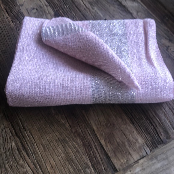 Vintage Metallic Tablecloth Set